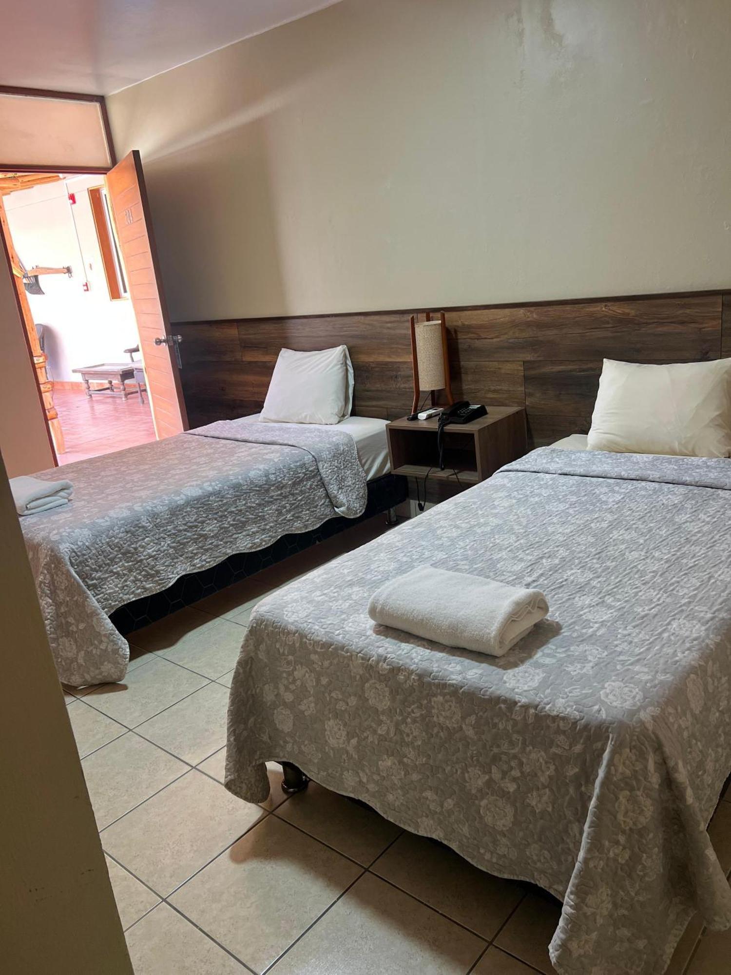 Hotel El Huacachinero Ica Ngoại thất bức ảnh