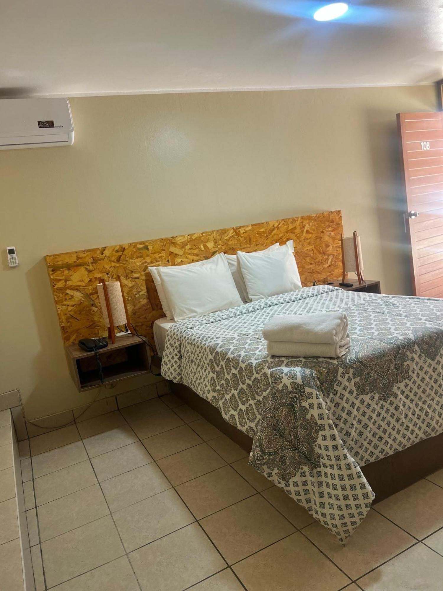 Hotel El Huacachinero Ica Ngoại thất bức ảnh